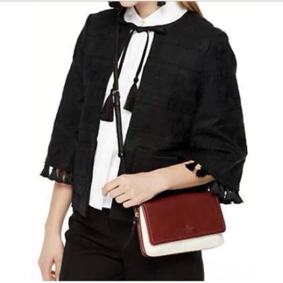 kate spade new york
Cobble Hill Taryn Leather Crossbody - Picture 1 of 4